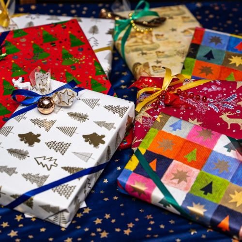 What Are Some Unique Ways To Wrap Christmas Gifts?